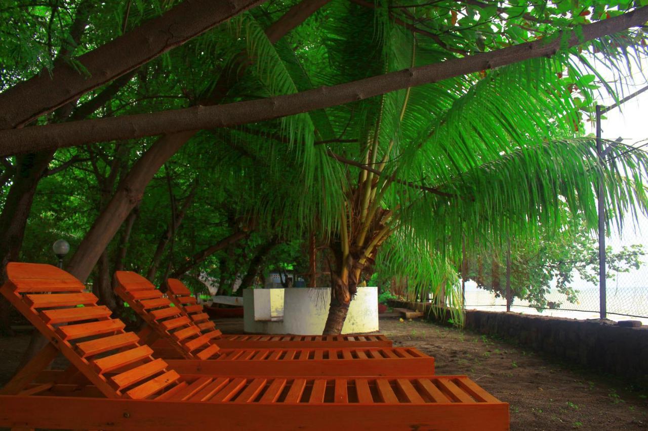 Fx72 Beach Resort Maumere Ngoại thất bức ảnh