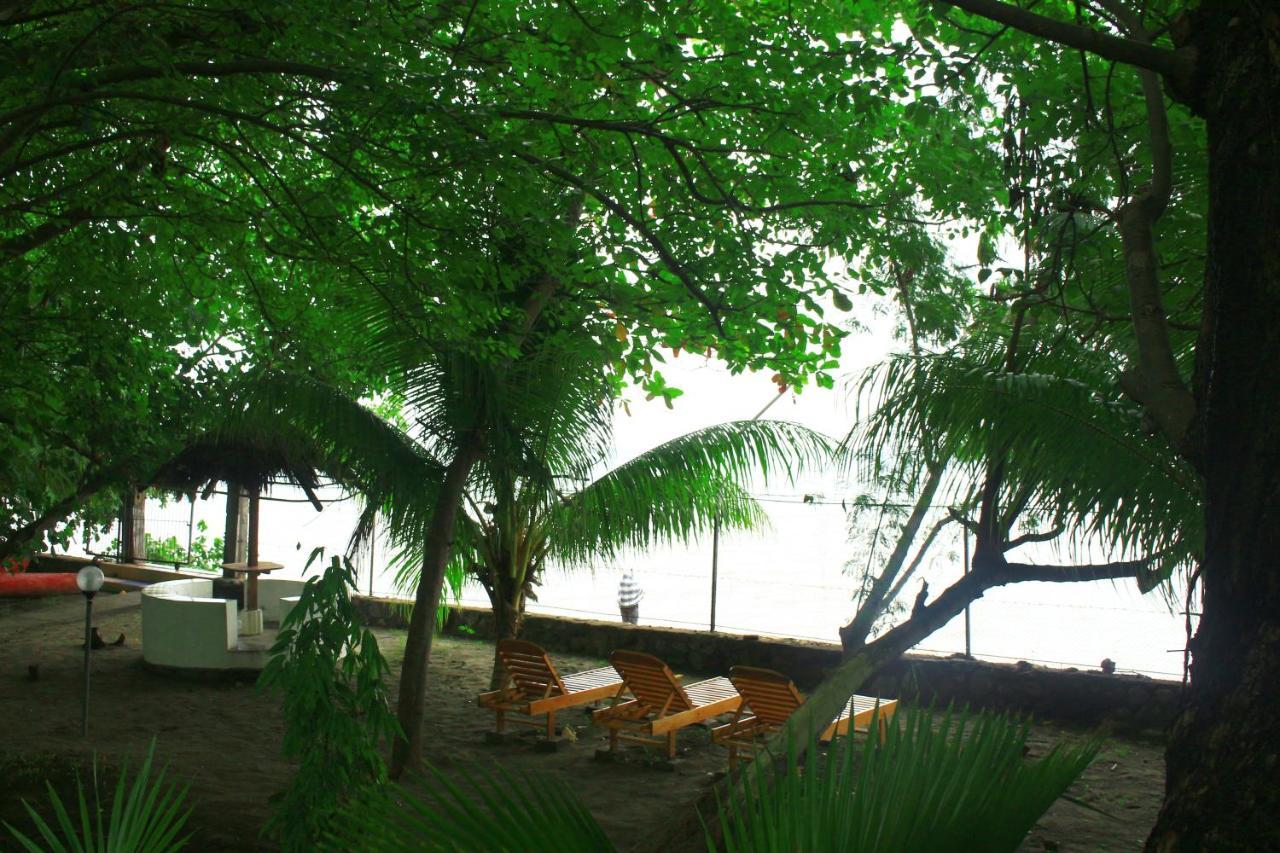 Fx72 Beach Resort Maumere Ngoại thất bức ảnh